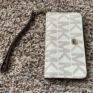 Michael Kors Phone & Card Holder